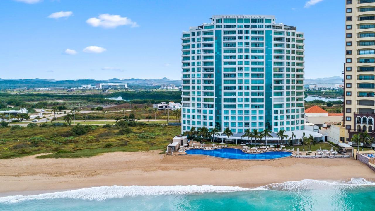 Park Royal Beach Mazatlán Buitenkant foto